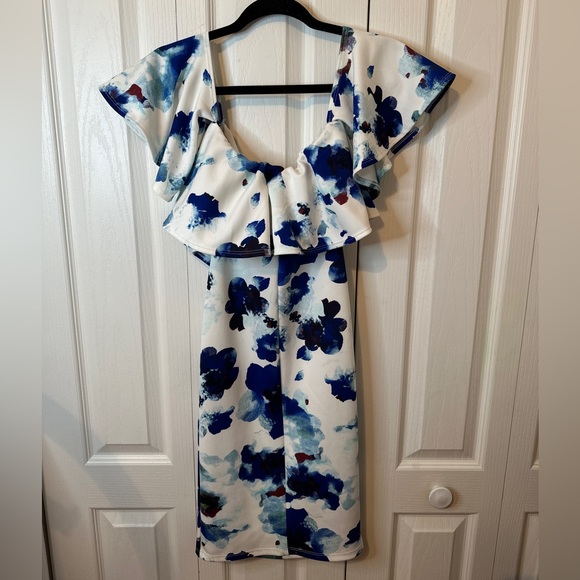 Eleganzarella Off the Shoulder Ruffled Midi Floral Dress (S) - Picture 2 of 3